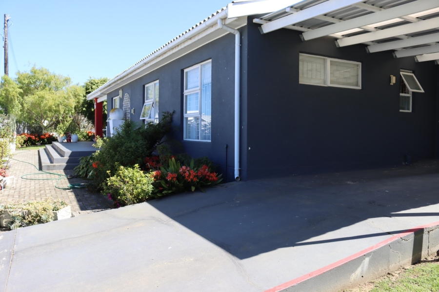 3 Bedroom Property for Sale in Kleinmond Western Cape